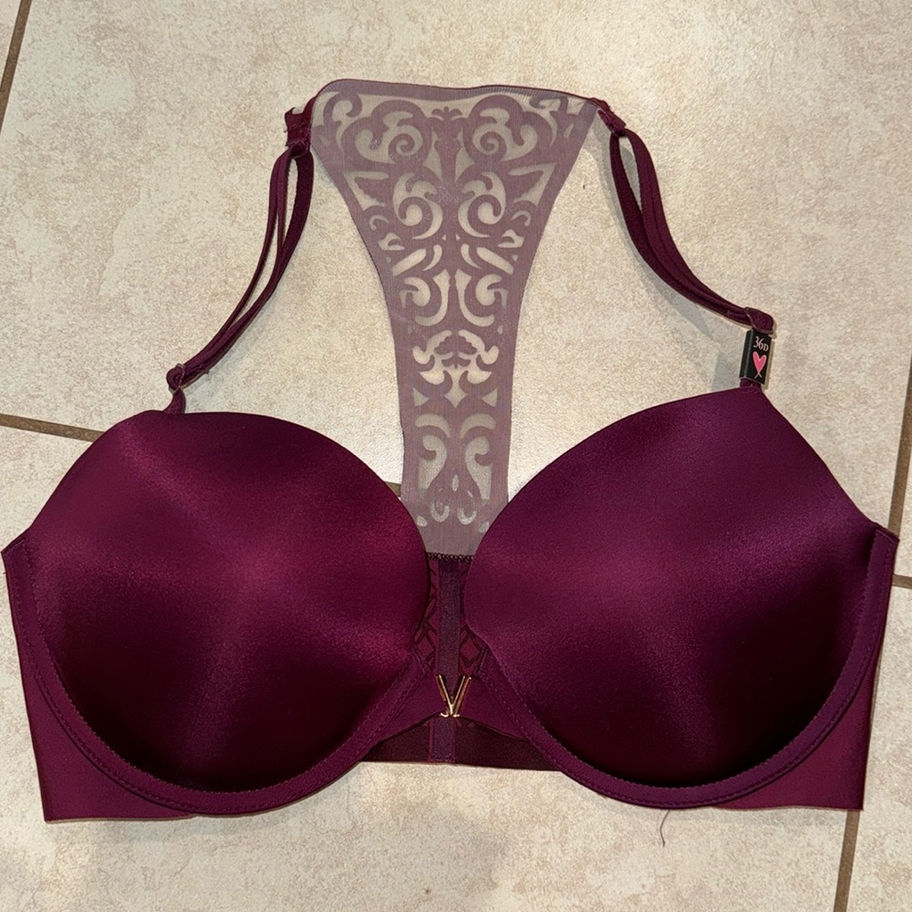 Victoria’s Secret push-up cross back bra, brand new 36D